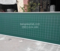 Lắp đặt bảng từ xanh kẻ ô ly tiểu học tại quận 8