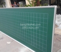 Lắp đặt bảng từ xanh kẻ ô ly tiểu học tại quận 7