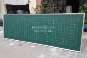 Lắp đặt bảng từ xanh kẻ ô ly tiểu học tại quận 8
