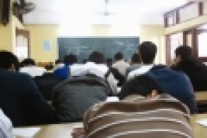 Thay đổi sắp xếp bàn ghế học sinh và cách giảng dạy để tiết học chất lượng