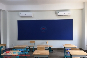 Bảng ghim treo tường hay bảng ghim di động phù hợp hơn cho doanh nghiệp