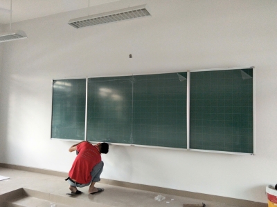 Lắp Đặt Bảng Từ Xanh Tại Trường Tiểu Học Bình Chuẩn 3 Thuận An, Bình Dương