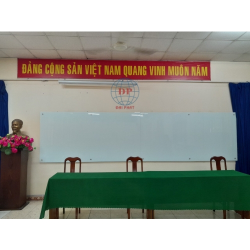Bảng Kính